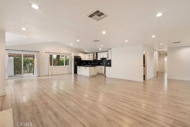 18646 Ingomar, Reseda, CA 91335