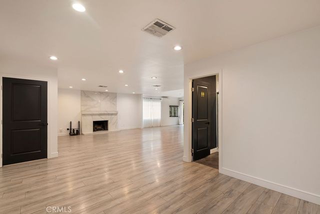 18646 Ingomar, Reseda, CA 91335