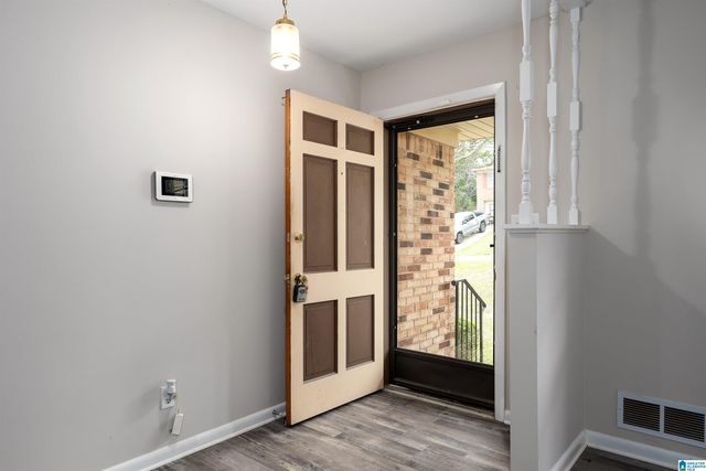 2805 2ND PLACE NW, Center Point, AL 35215