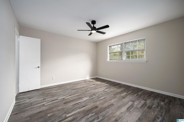 2805 2ND PLACE NW, Center Point, AL 35215