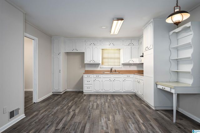 2805 2ND PLACE NW, Center Point, AL 35215