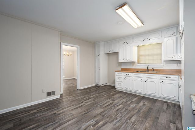 2805 2ND PLACE NW, Center Point, AL 35215