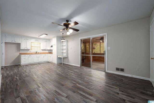 2805 2ND PLACE NW, Center Point, AL 35215