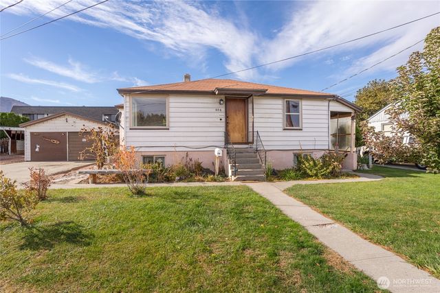 936 Vassar Avenue, Wenatchee, WA 98801