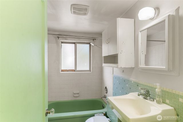 936 Vassar Avenue, Wenatchee, WA 98801