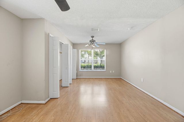 345 W Cypress Cove Circle, Davie, FL 33325