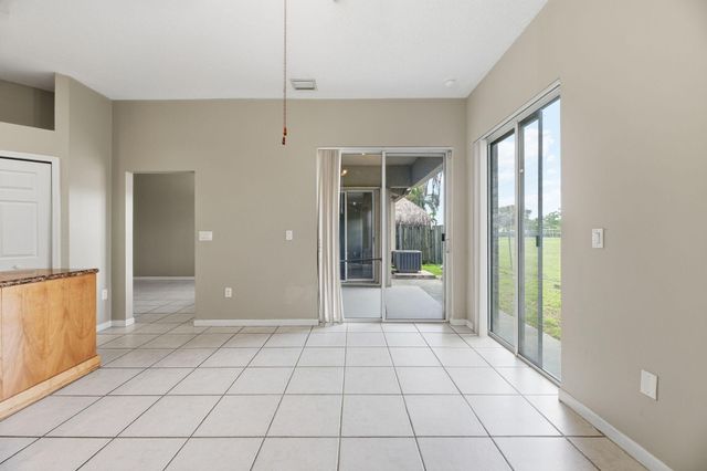 345 W Cypress Cove Circle, Davie, FL 33325