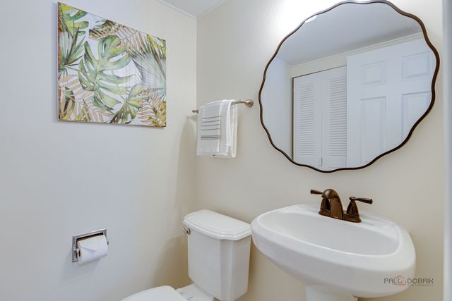 233 Winfield Court 233, Vernon Hills, IL 60061