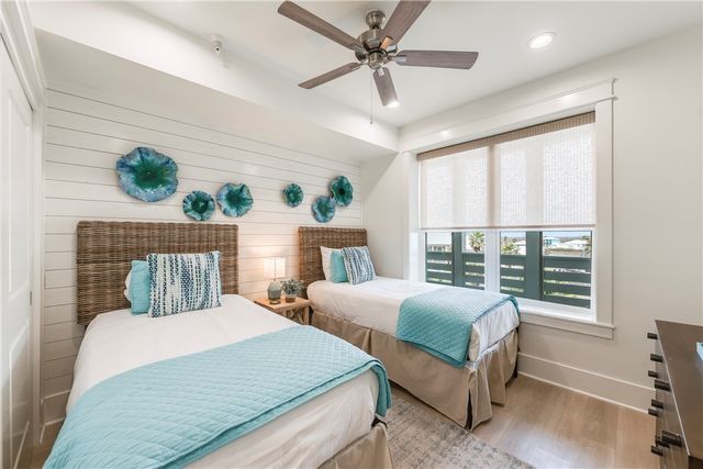 240 Social Circ 8-303, Port Aransas, TX 78373