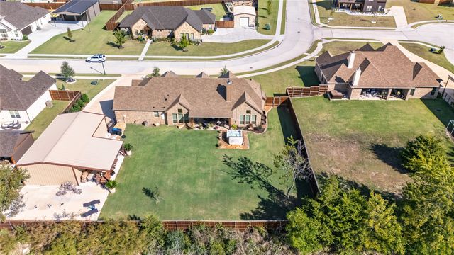 1015 Sinopa Street, Caddo Mills, TX 75135