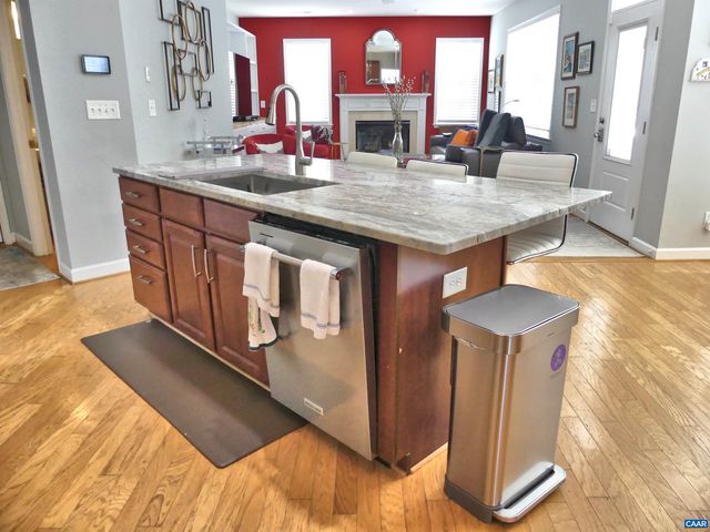 1230 DUNLORA DR, Charlottesville, VA 22901