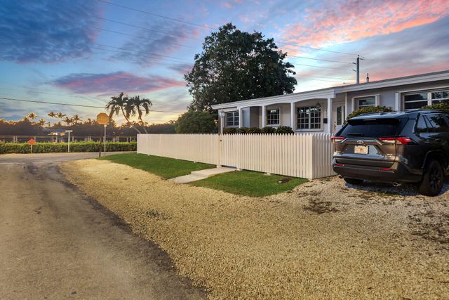 2801 Fogarty Avenue, Key West, FL 33040