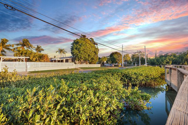 2801 Fogarty Avenue, Key West, FL 33040