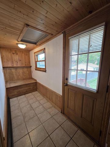 3762 E Holmes AVENUE, Cudahy, WI 53110