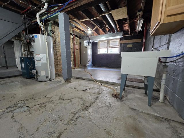 3762 E Holmes AVENUE, Cudahy, WI 53110