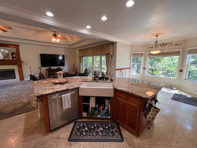 4112 Legend Dr, Rocklin, CA 95765