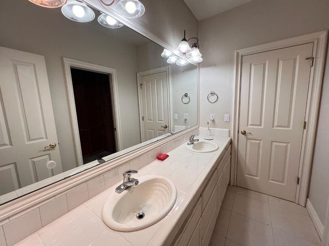 4112 Legend Dr, Rocklin, CA 95765