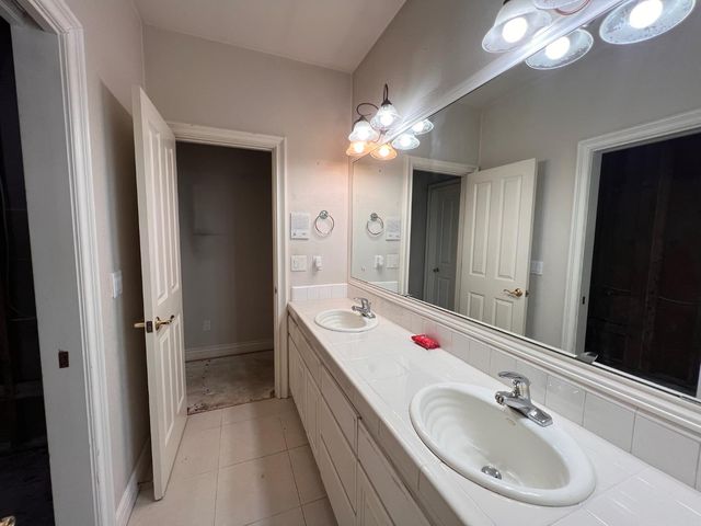4112 Legend Dr, Rocklin, CA 95765