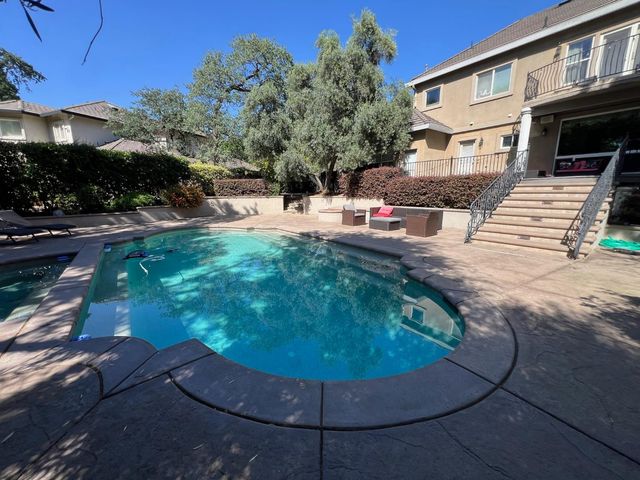 4112 Legend Dr, Rocklin, CA 95765