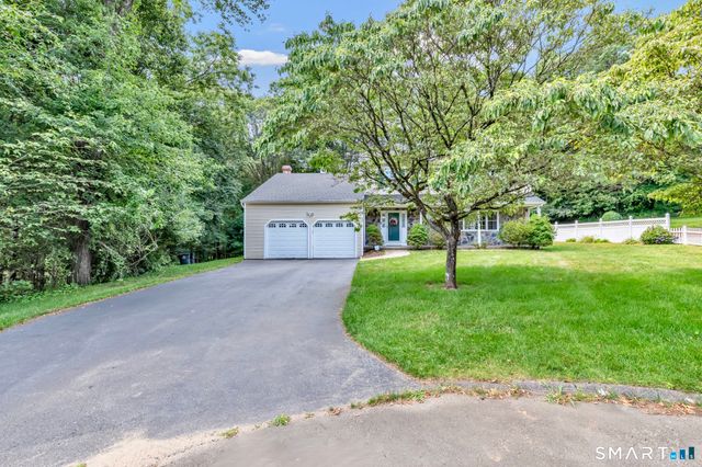 20 Westminster Court, Milford, CT 06461