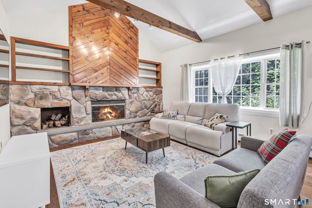 20 Westminster Court, Milford, CT 06461