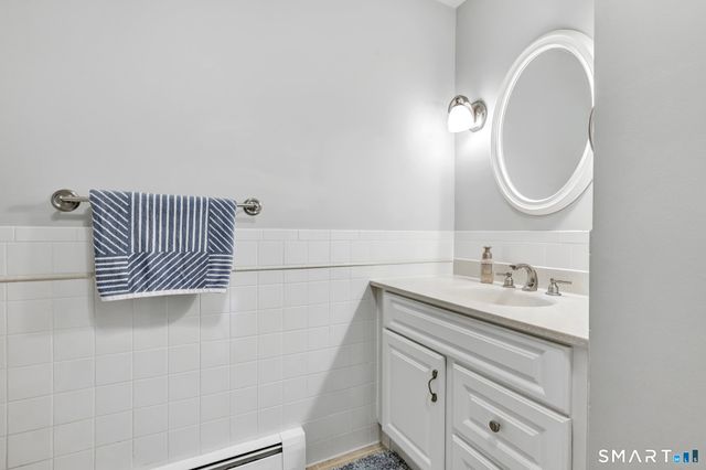 20 Westminster Court, Milford, CT 06461