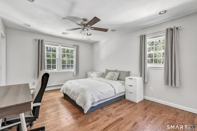20 Westminster Court, Milford, CT 06461