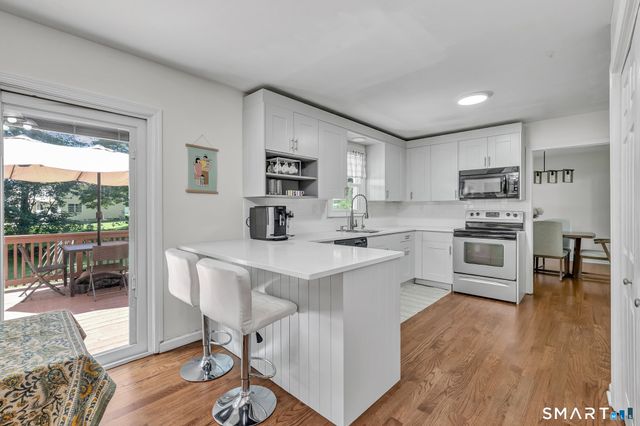 20 Westminster Court, Milford, CT 06461