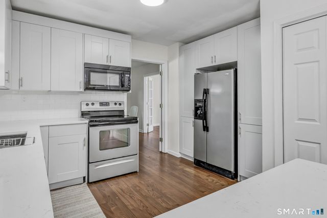 20 Westminster Court, Milford, CT 06461