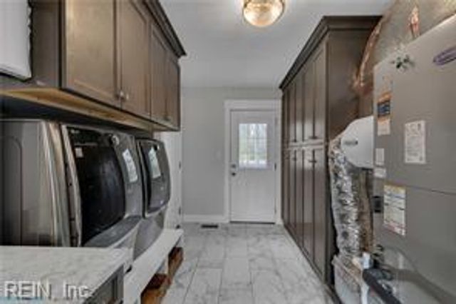 411 Hookemfair RD, Cobbs Creek, VA 23035