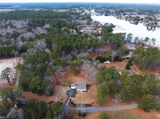 411 Hookemfair RD, Cobbs Creek, VA 23035