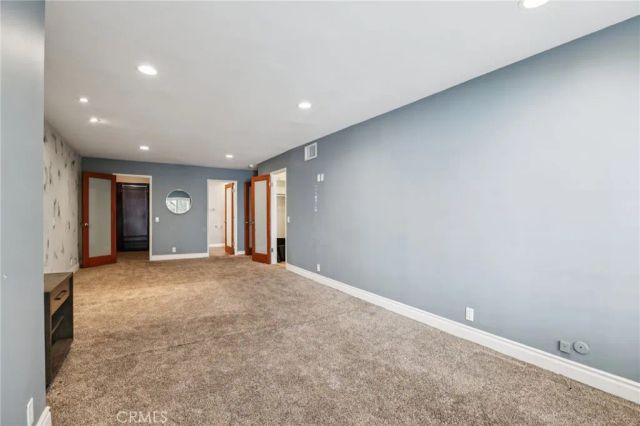 1121 N Olive Drive 211, West Hollywood, CA 90069