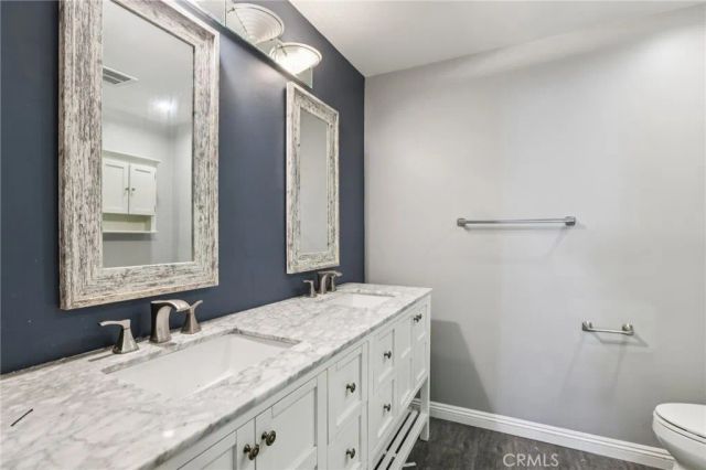 1121 N Olive Drive 211, West Hollywood, CA 90069