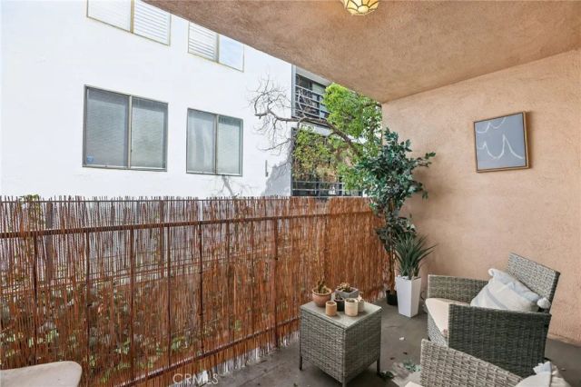 1121 N Olive Drive 211, West Hollywood, CA 90069