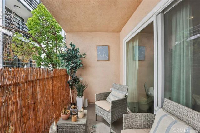 1121 N Olive Drive 211, West Hollywood, CA 90069