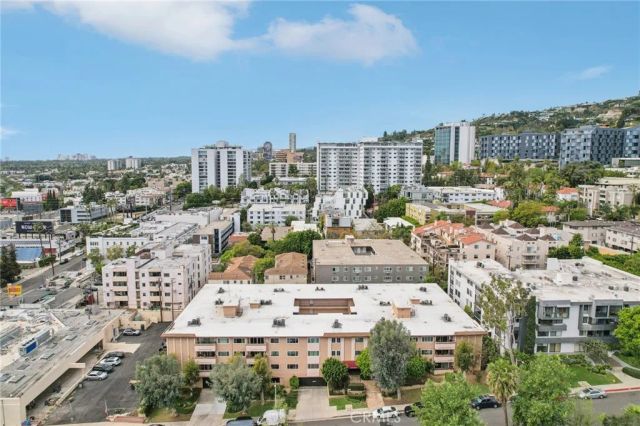 1121 N Olive Drive 211, West Hollywood, CA 90069