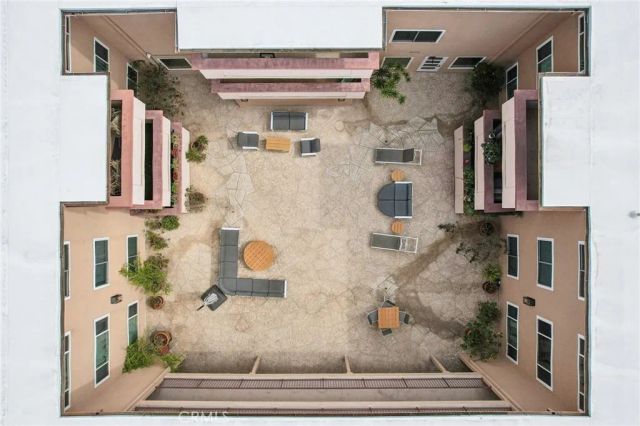 1121 N Olive Drive 211, West Hollywood, CA 90069