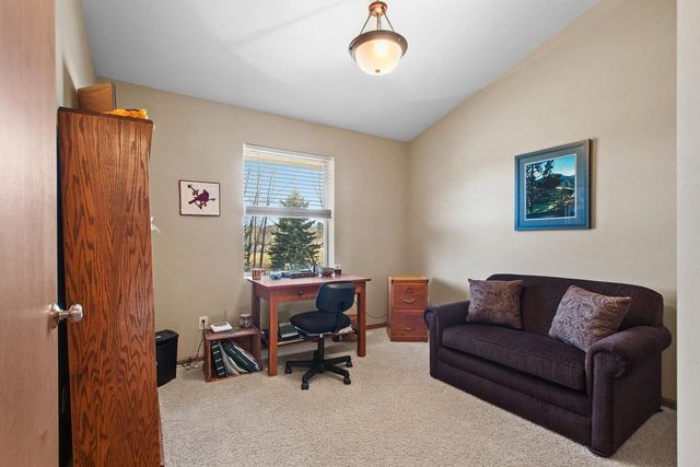 1105 FAVERSHAM WAY, Green Bay, WI 54313