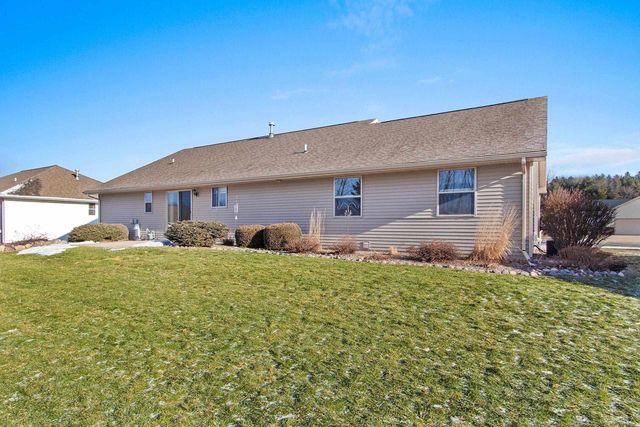 1105 FAVERSHAM WAY, Green Bay, WI 54313
