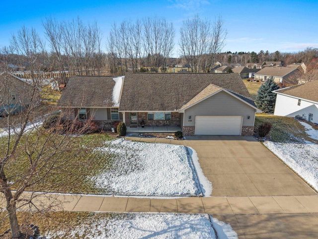 1105 FAVERSHAM WAY, Green Bay, WI 54313