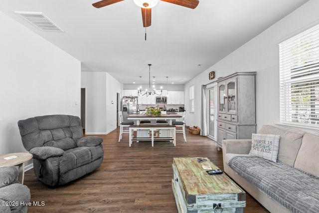 115 Tralee Place, Holly Ridge, NC 28445