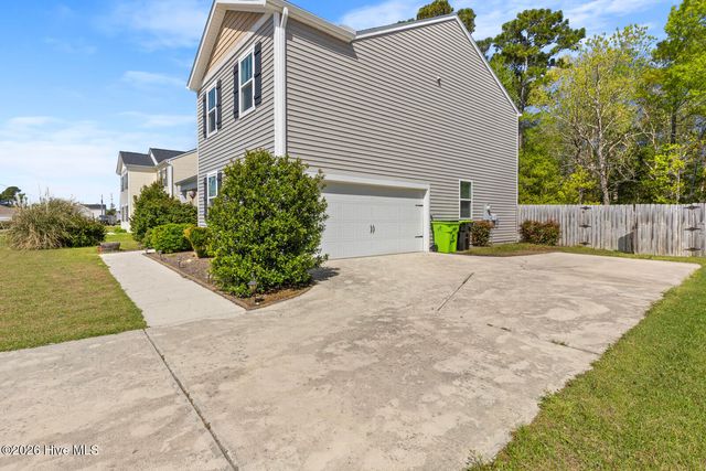 115 Tralee Place, Holly Ridge, NC 28445