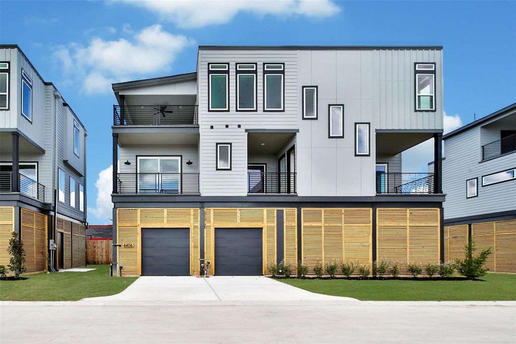 4406 Anthony Court Lane, Seabrook, TX 77586