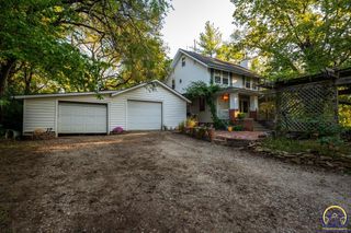 6247 NW Nickell RD, Topeka, KS 66618
