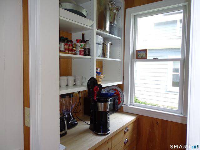 187 Linden Avenue, Branford, CT 06405