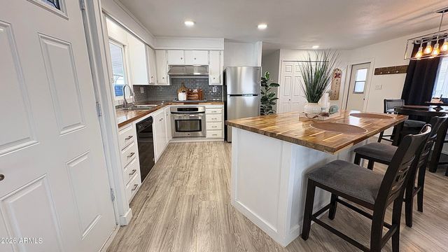 305 S VAL VISTA Drive S 94, Mesa, AZ 85204