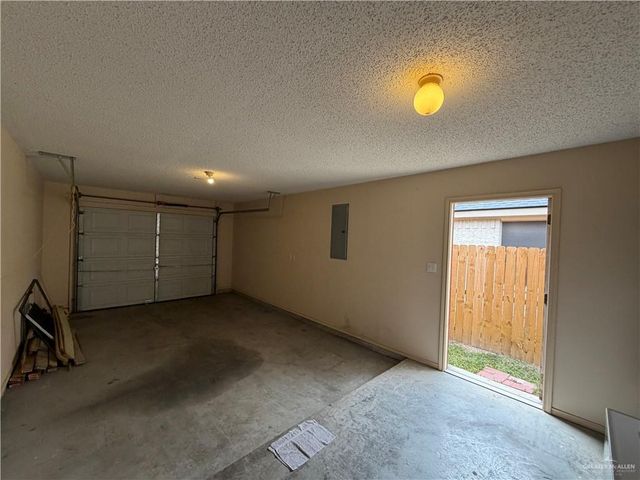 2724 Vanessa Avenue, Mcallen, TX 78503