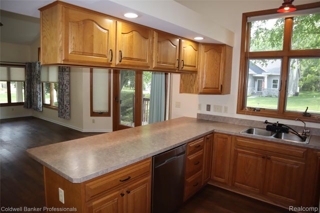 13368 Julie Anne Court 1, Fenton Charter Township, MI 48430