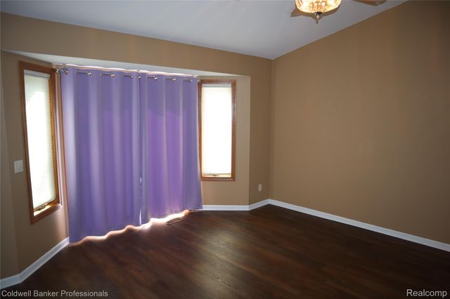 13368 Julie Anne Court 1, Fenton Charter Township, MI 48430