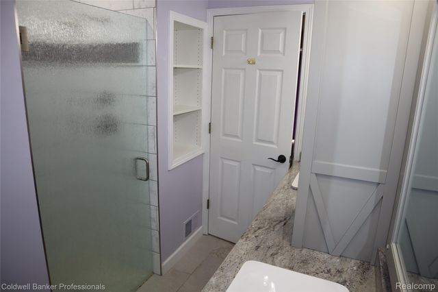 13368 Julie Anne Court 1, Fenton Charter Township, MI 48430